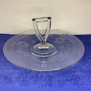 1930s Hor d'oeuvre Snack Serving Dish Depression Glass Floral Center Handle 11"